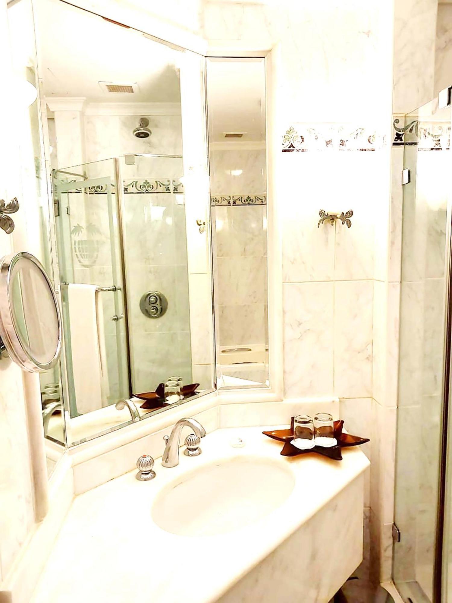 דובאי Knight Castle Hotel - Formerly Known As Carlton Palace Hotel מראה חיצוני תמונה