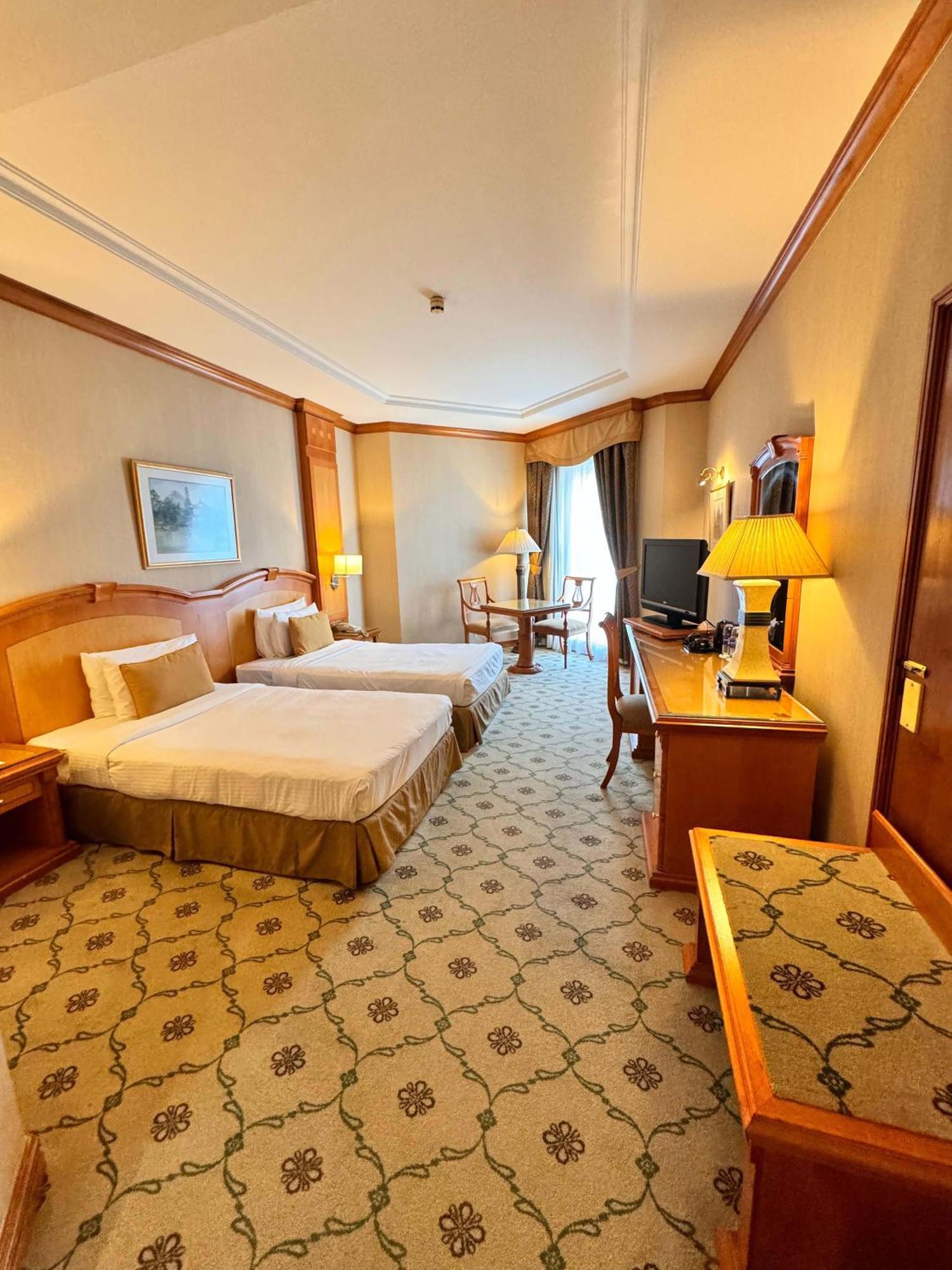 דובאי Knight Castle Hotel - Formerly Known As Carlton Palace Hotel מראה חיצוני תמונה