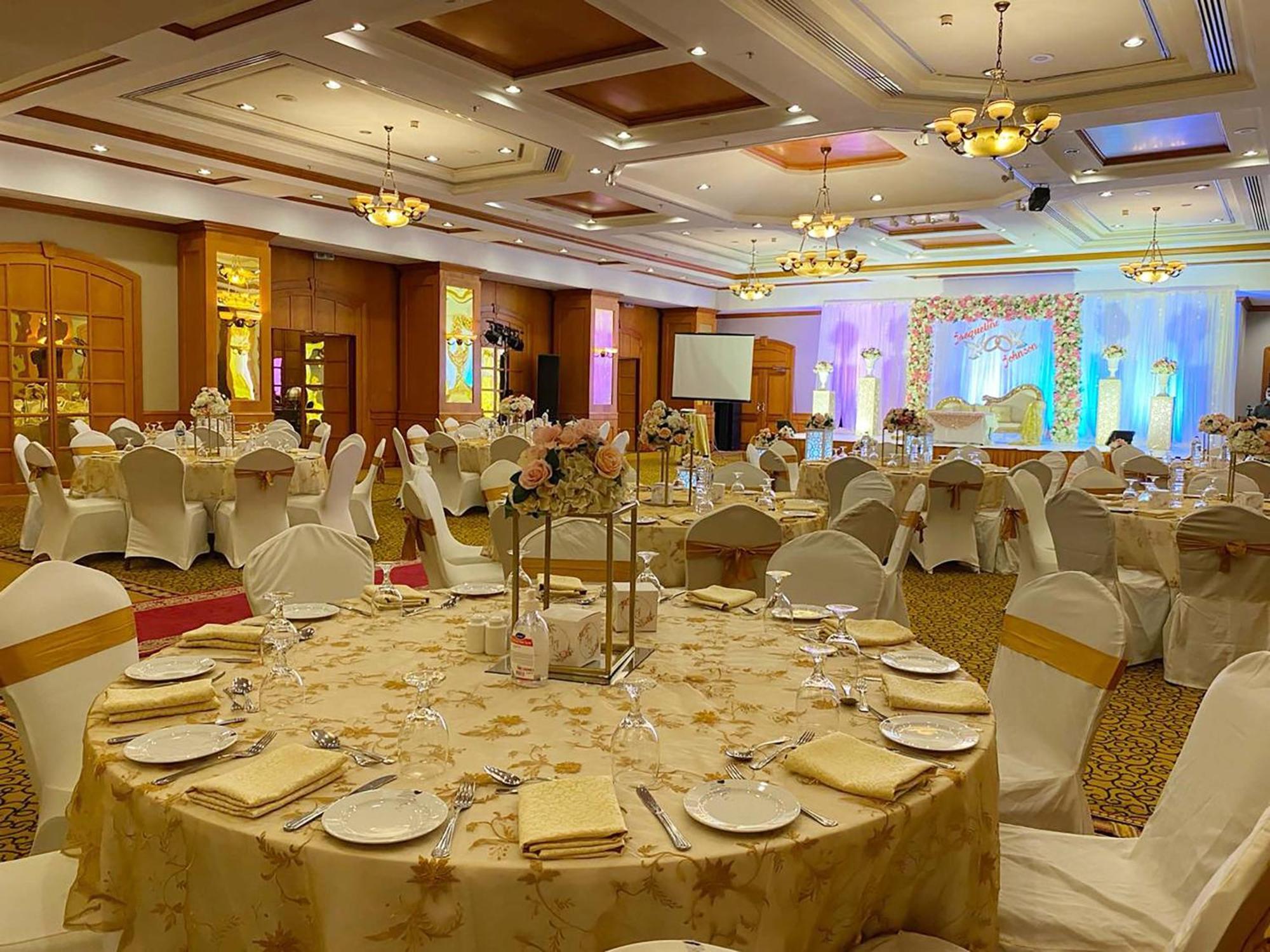 דובאי Knight Castle Hotel - Formerly Known As Carlton Palace Hotel מראה חיצוני תמונה